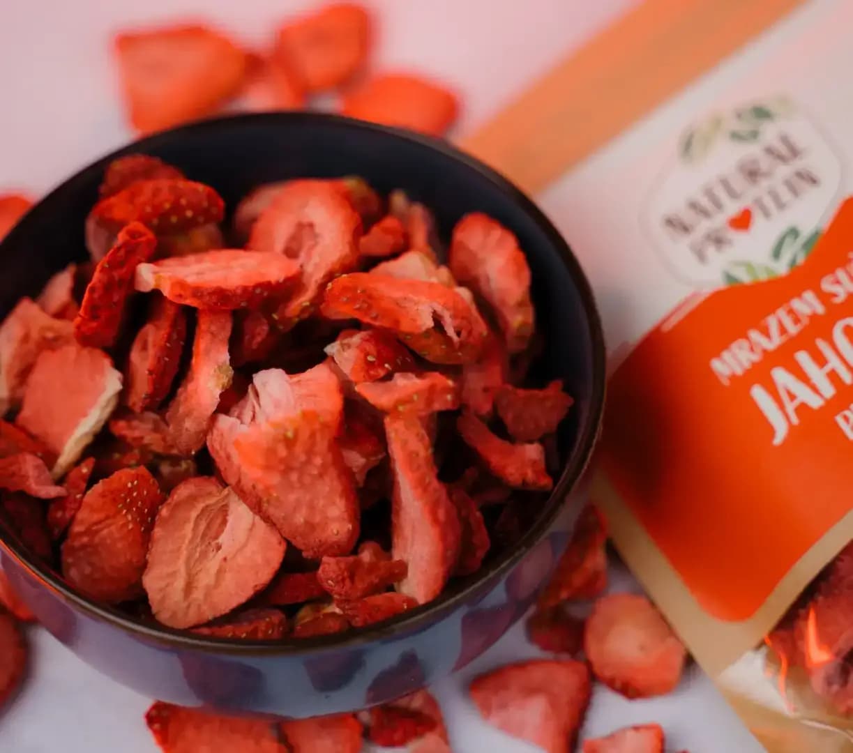 NaturalProtein Mrazem sušené jahody Plátky - náhled 2