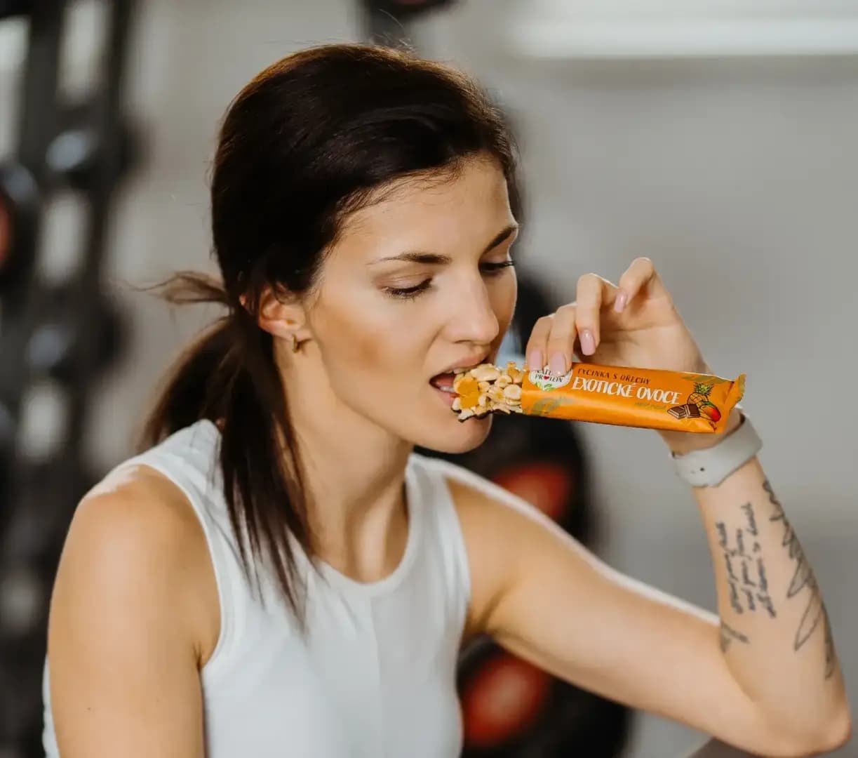 NaturalProtein Ořechová tyčinka exotické ovoce - náhled 3