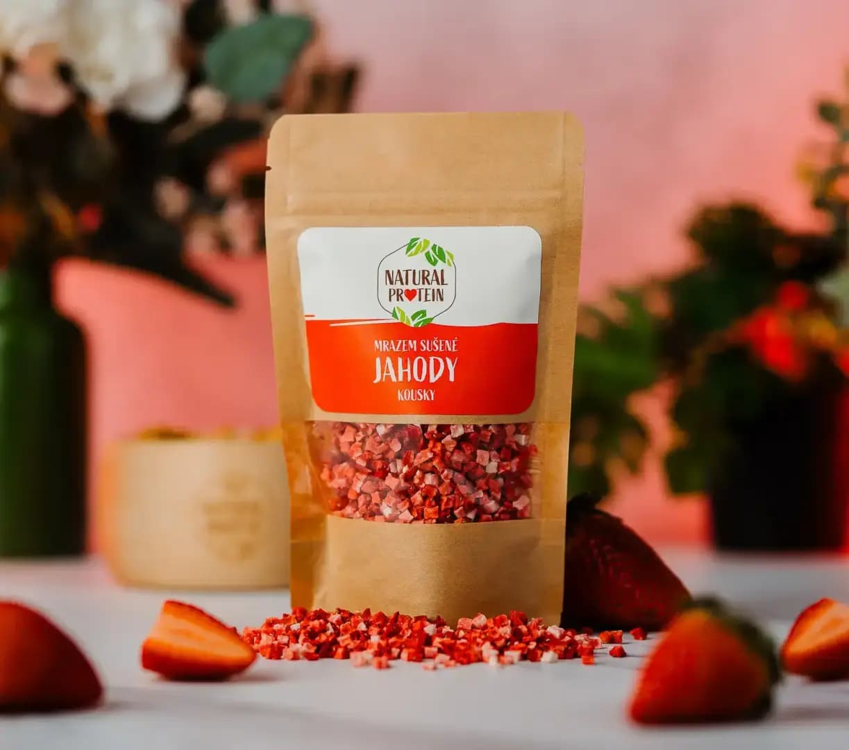 NaturalProtein Mrazem sušené jahody kousky - náhled 2