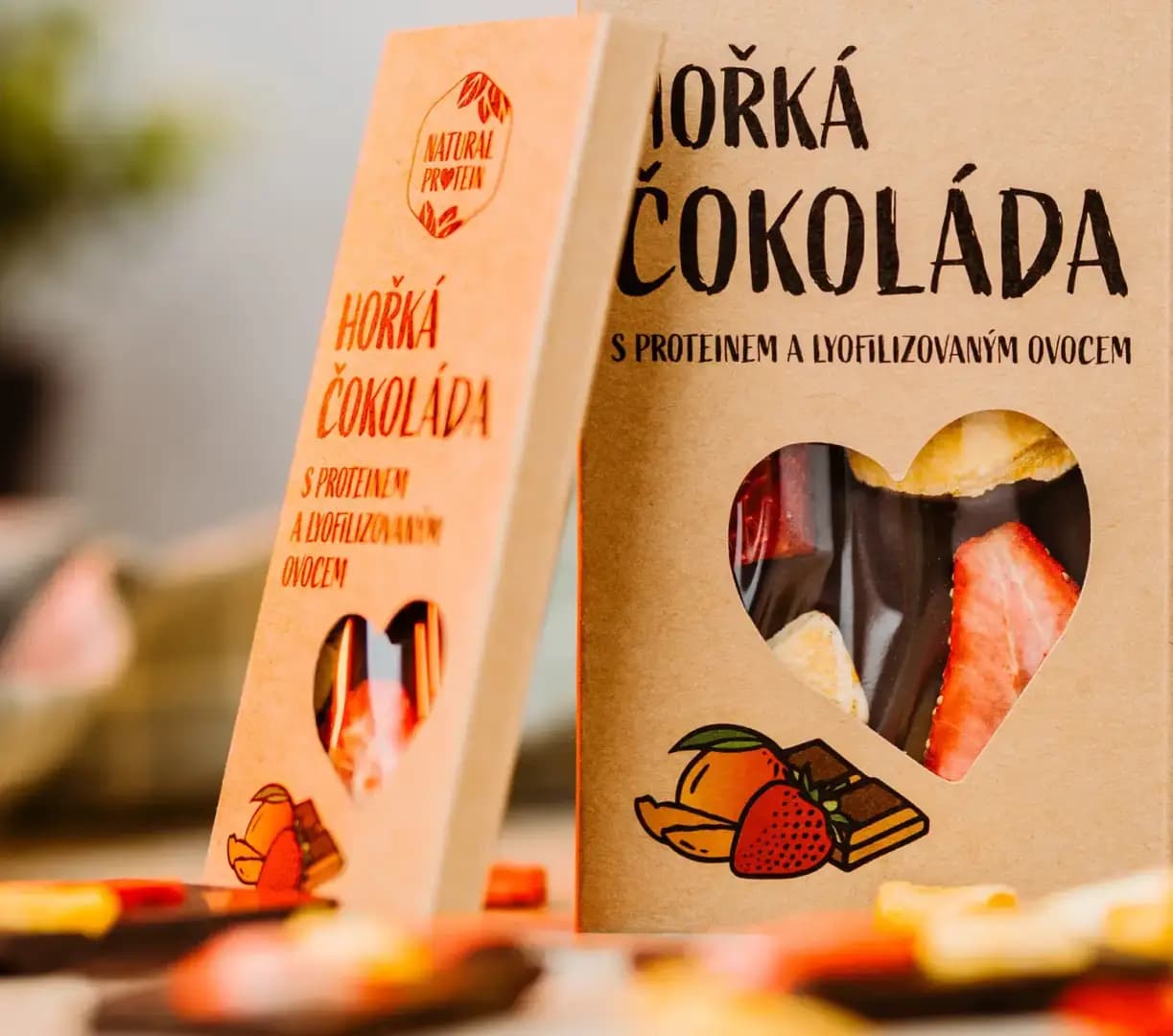 NaturalProtein Hořká čokoláda s proteinem a lyofilizovaným ovocem (85g) - náhled 3