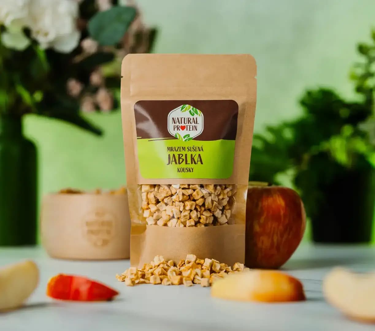 NaturalProtein Mrazem sušená jablka kousky - náhled 2